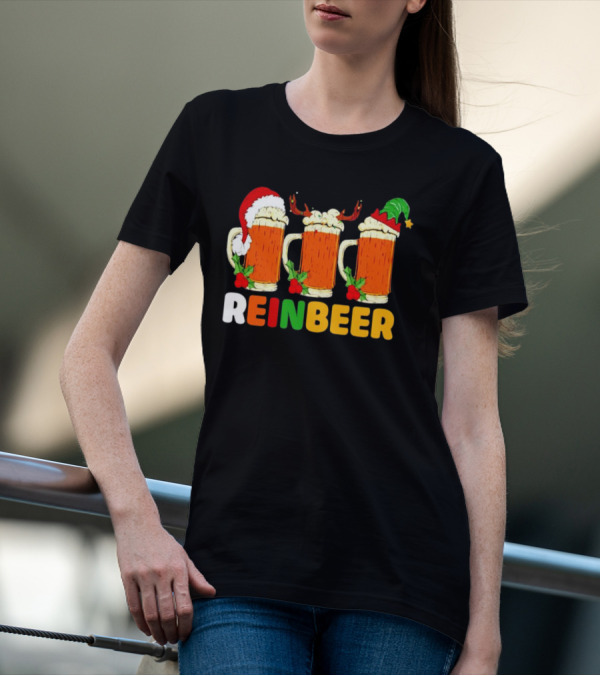 Reinbeer Merry Christmas Funny Beer Mugs With Santa And Elf Hats And Reindeer Antlers T-Shirt