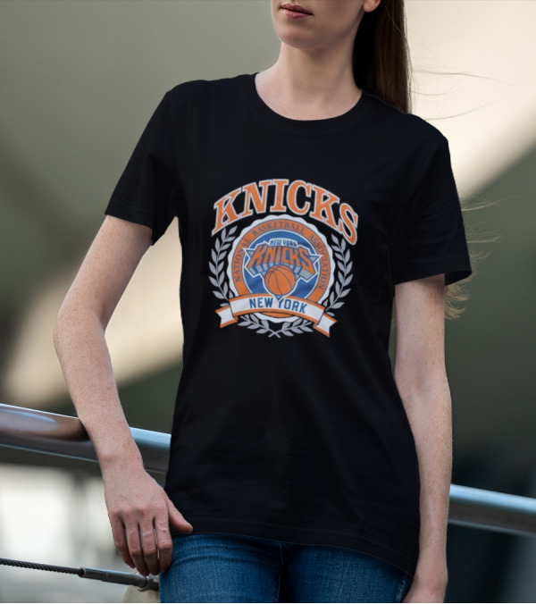 New York Knicks National Basketball Association Crest T-Shirt
