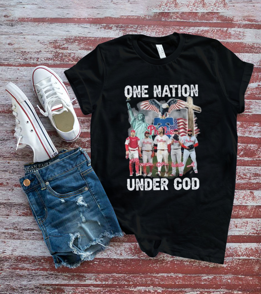 Philadelphia Phillies One Nation Under God Flag Statue Cross Signatures T-Shirt