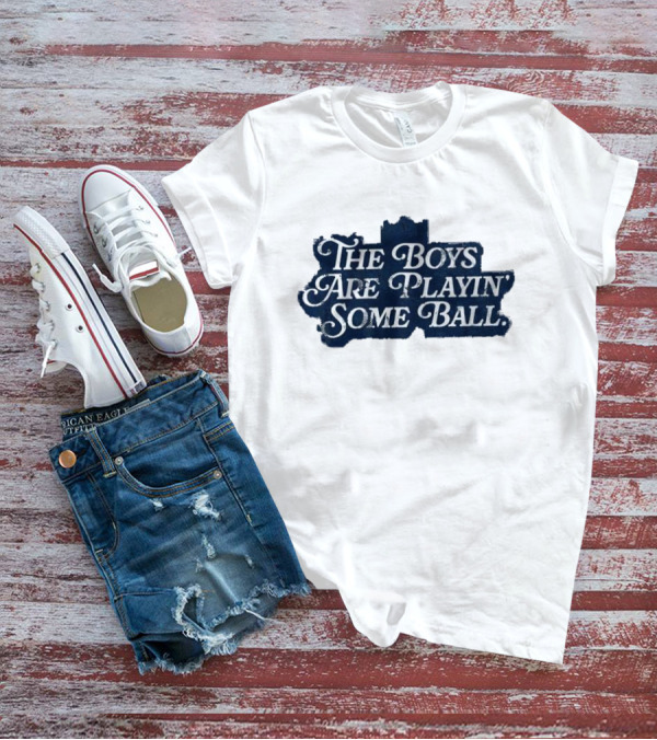 The Boys Are Playin’ Some Ball Vintage Style Retro Look T-Shirt