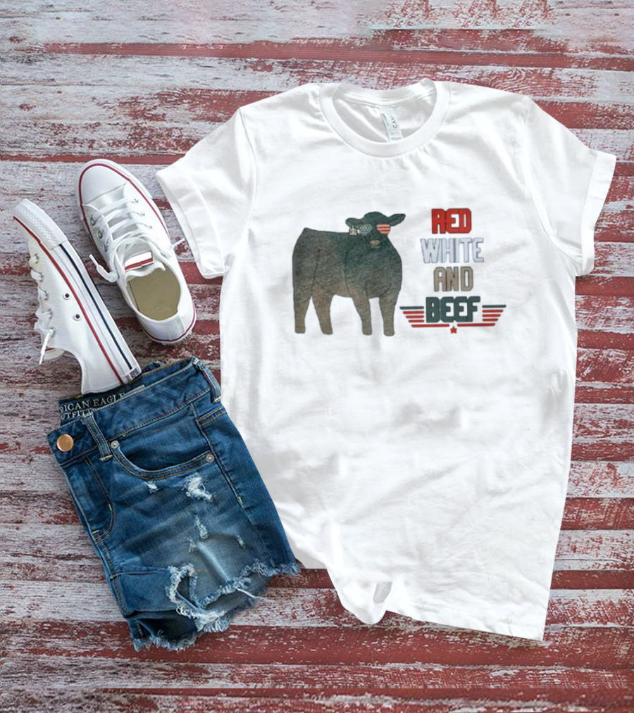Red White And Beef American Cattle With Patriotic Sunglasses T-Shirt