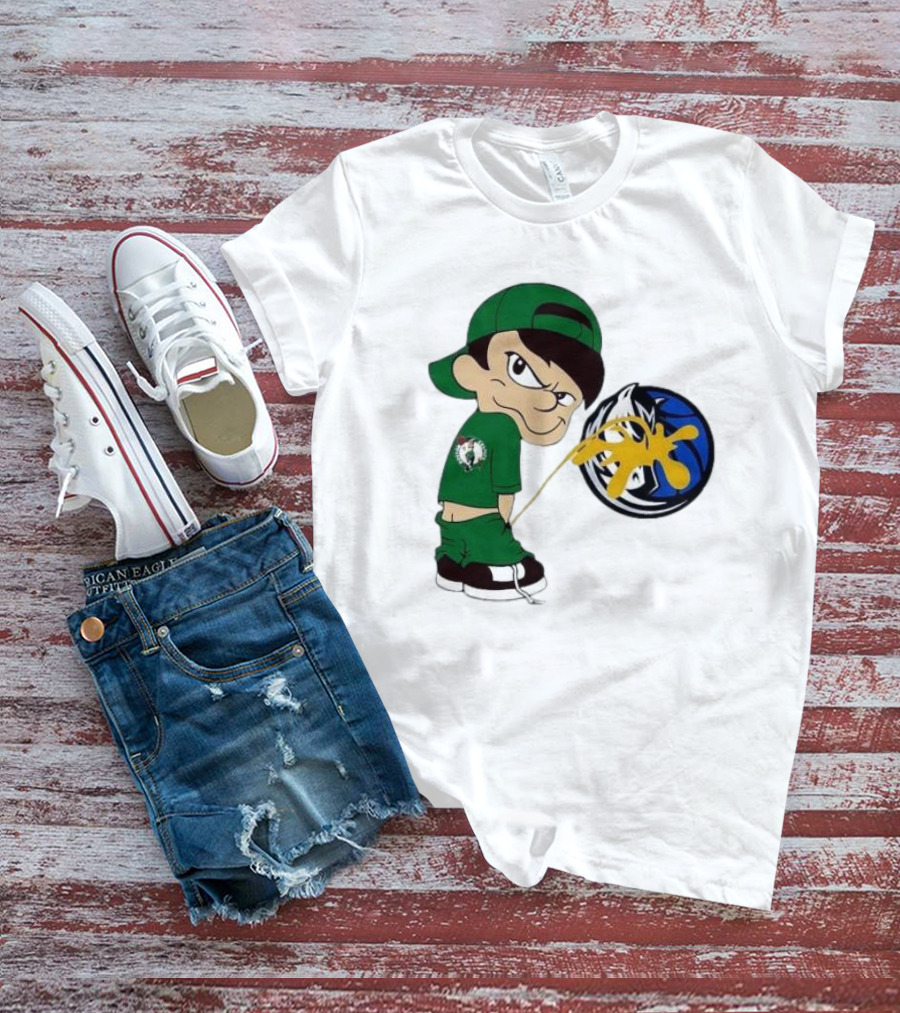 Little Boy Boston Celtics Piss On Dallas Mavericks Logo T-Shirt