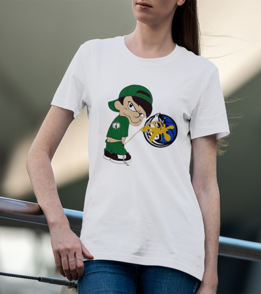 Little Boy Boston Celtics Piss On Dallas Mavericks Logo T-Shirt