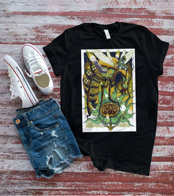 Goose June 20 2024 Fox Theater Atlanta GA Giant Mechanical Insect And Astronaut On Flower T-Shirt