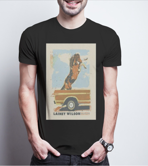Lainey Wilson Horse In Pickup Truck At Broadview Stage SPAC Saratoga Springs T-Shirt