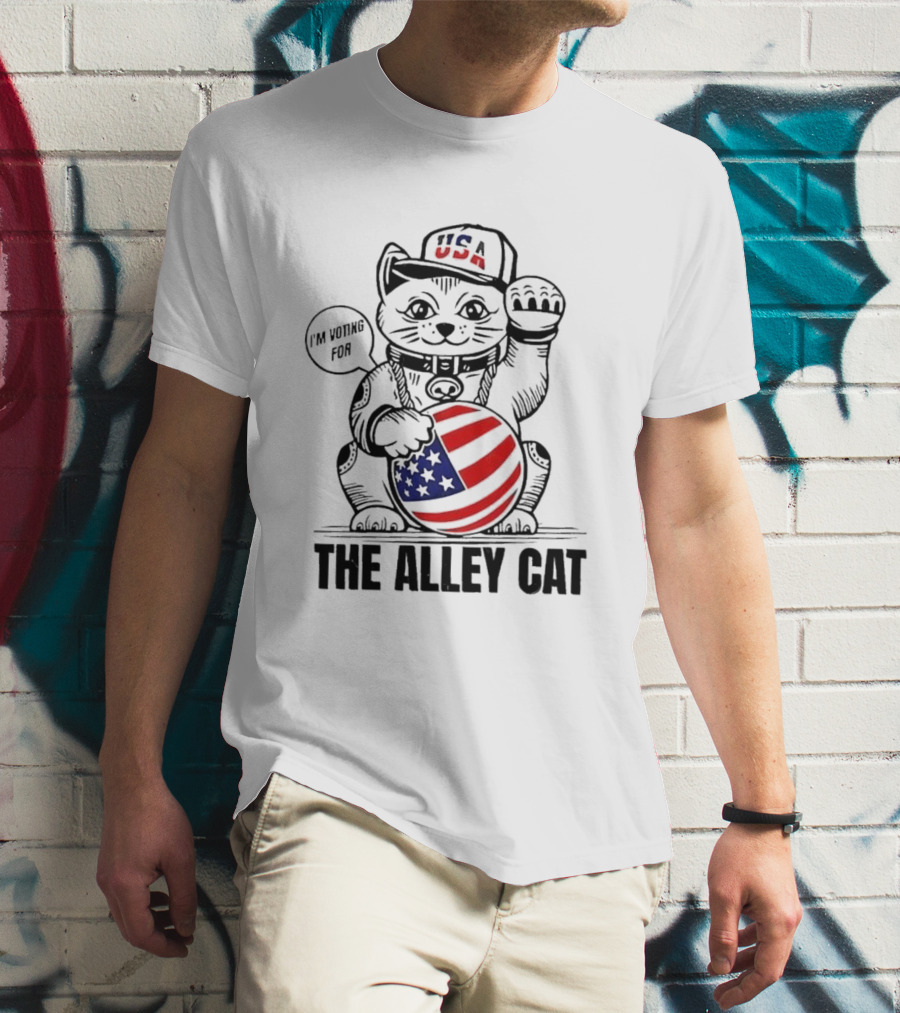USA I'm Voting For The Alley Cat Patriotic Cat Holding American Flag Ball T-Shirt