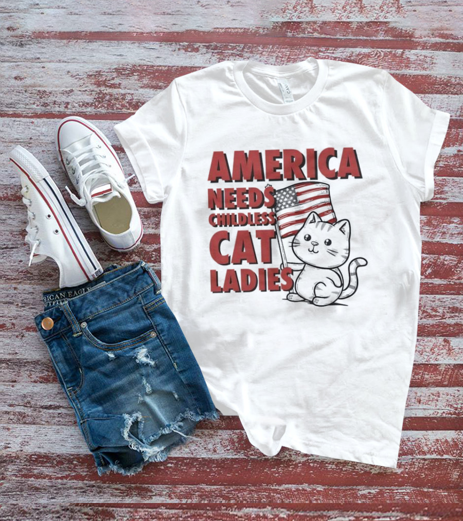 America Needs Childless Cat Ladies Cat With American Flag T-Shirt