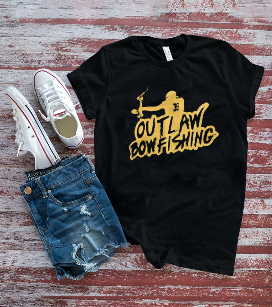 Outlaw Bowfishing 39 Archery T-Shirt