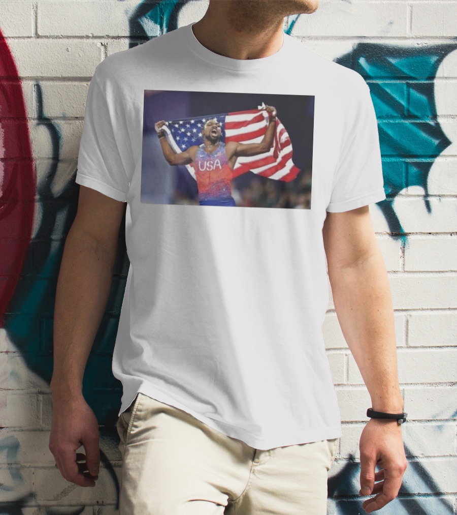USA Track Champion Noah Lyles Celebrates 100M Victory Paris Olympics T-Shirt