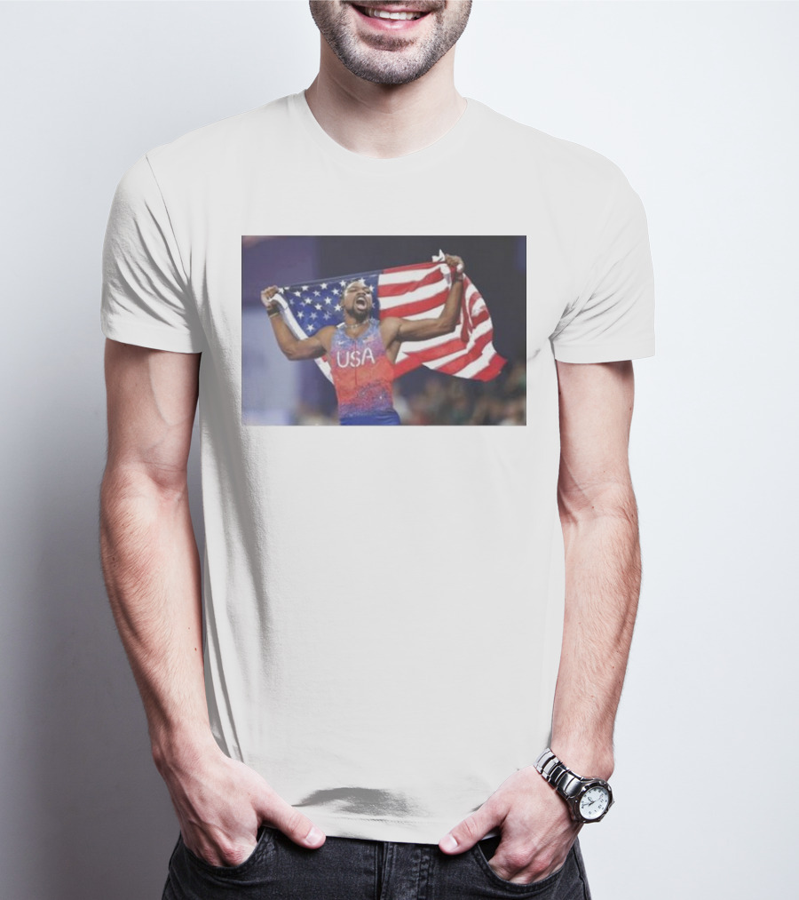 USA Track Champion Noah Lyles Celebrates 100M Victory Paris Olympics T-Shirt