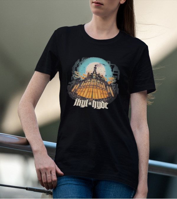 Jkyl And Hyde Haunted Castle Under Full Moon T-Shirt