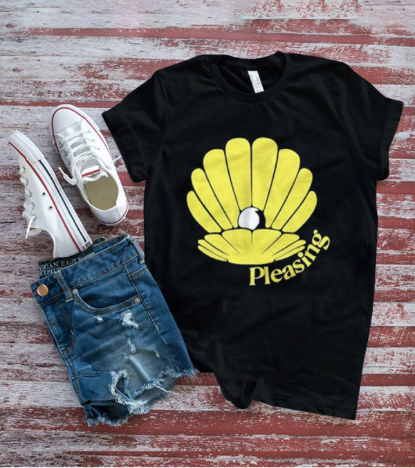 Pleasing Clam Yellow Shell With Pearl T-Shirt