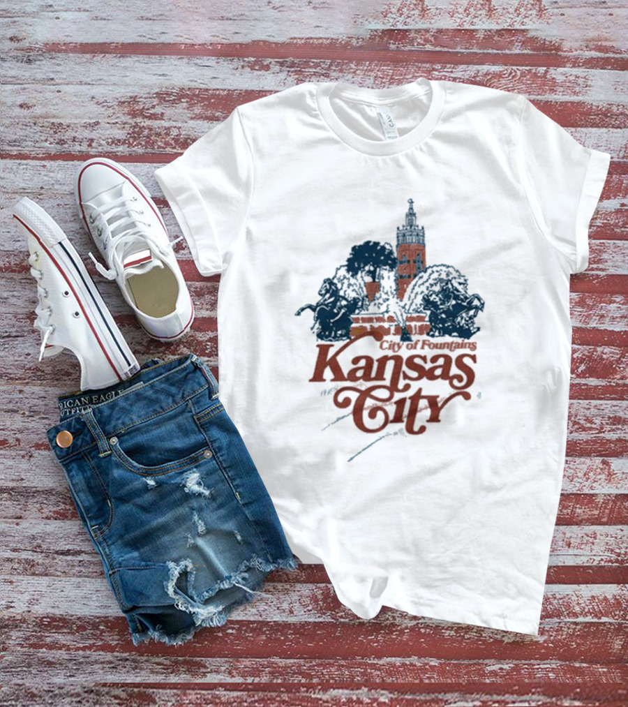 City Of Fountains Kansas City Vintage Skyline And Fountain T-Shirt