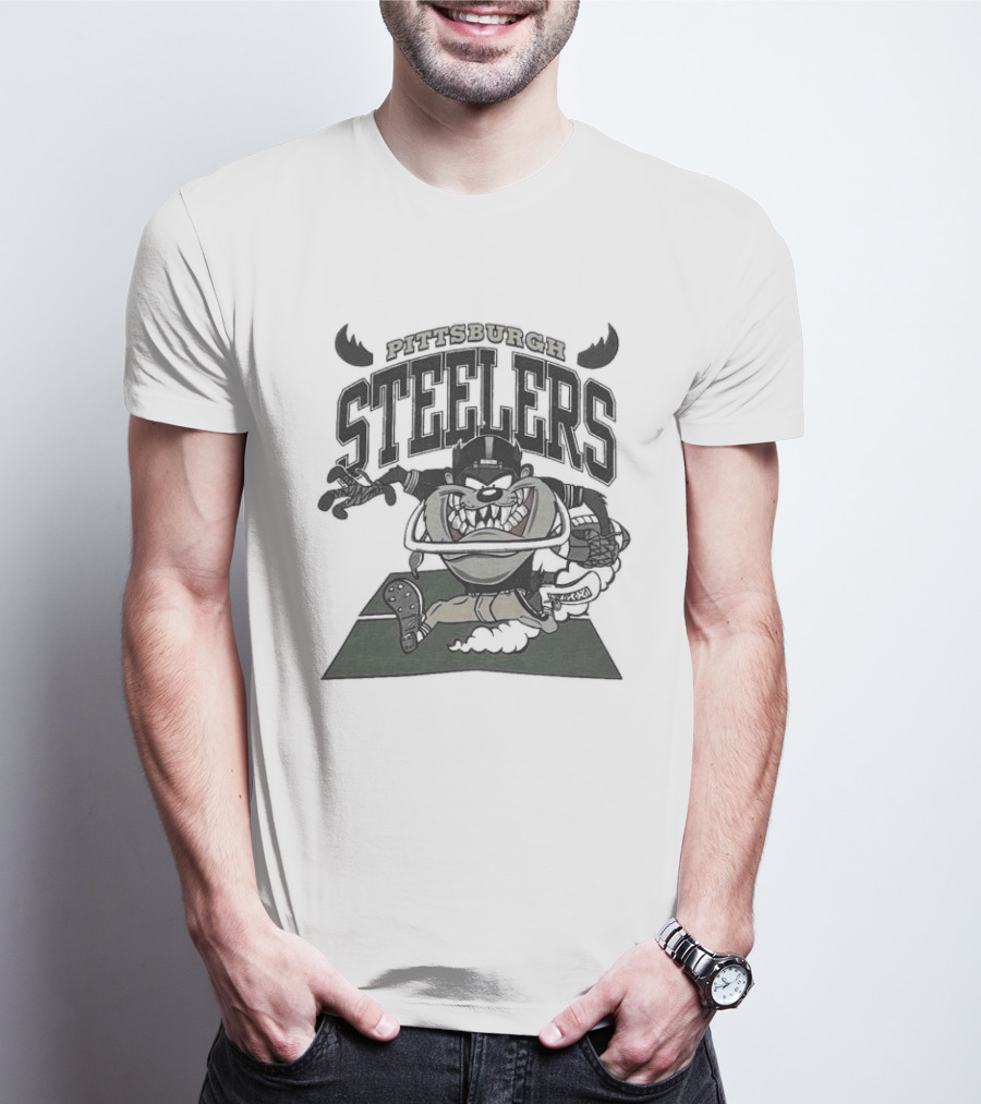 Pittsburgh Steelers Looney Tunes Taz 90s NFL Football T-Shirt