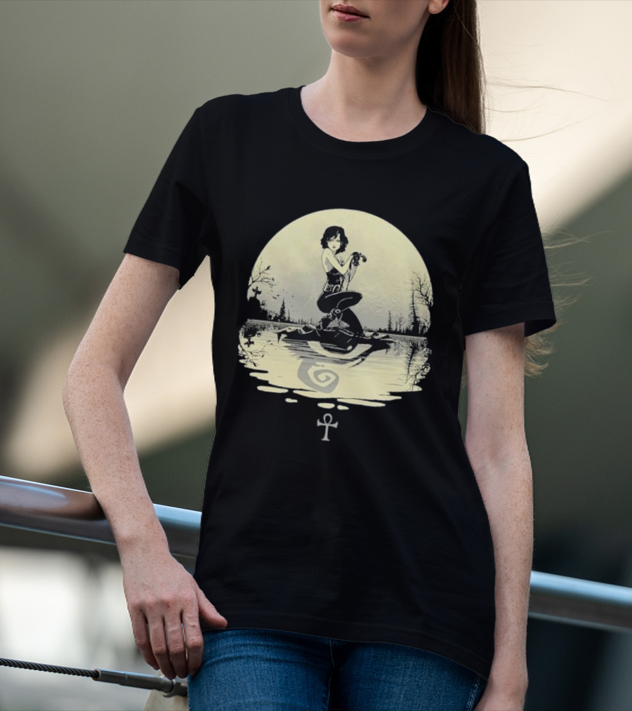 The Sandman Death Ankh Reflected In Moonlit Water Scene T-Shirt