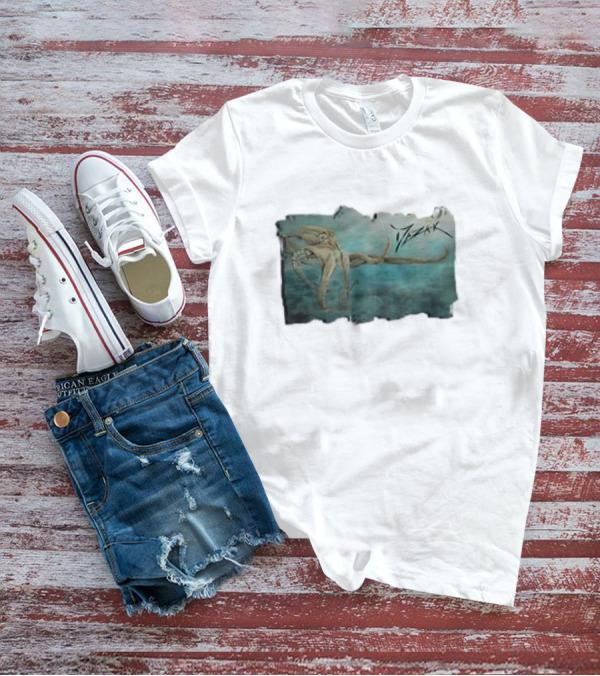 Mezak Art Solitary Octopus Ocean Scene T-Shirt