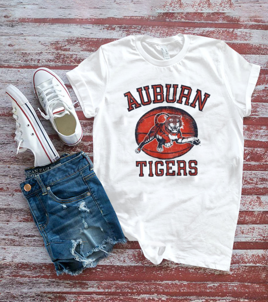 Auburn Tigers Vintage Basketball Tiger Ball T-Shirt