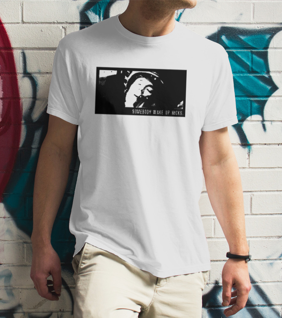 Aliens Somebody Wake Up Hicks Scene T-Shirt