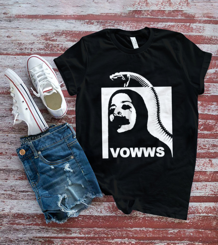 Vowws Snake Minimalist T-Shirt