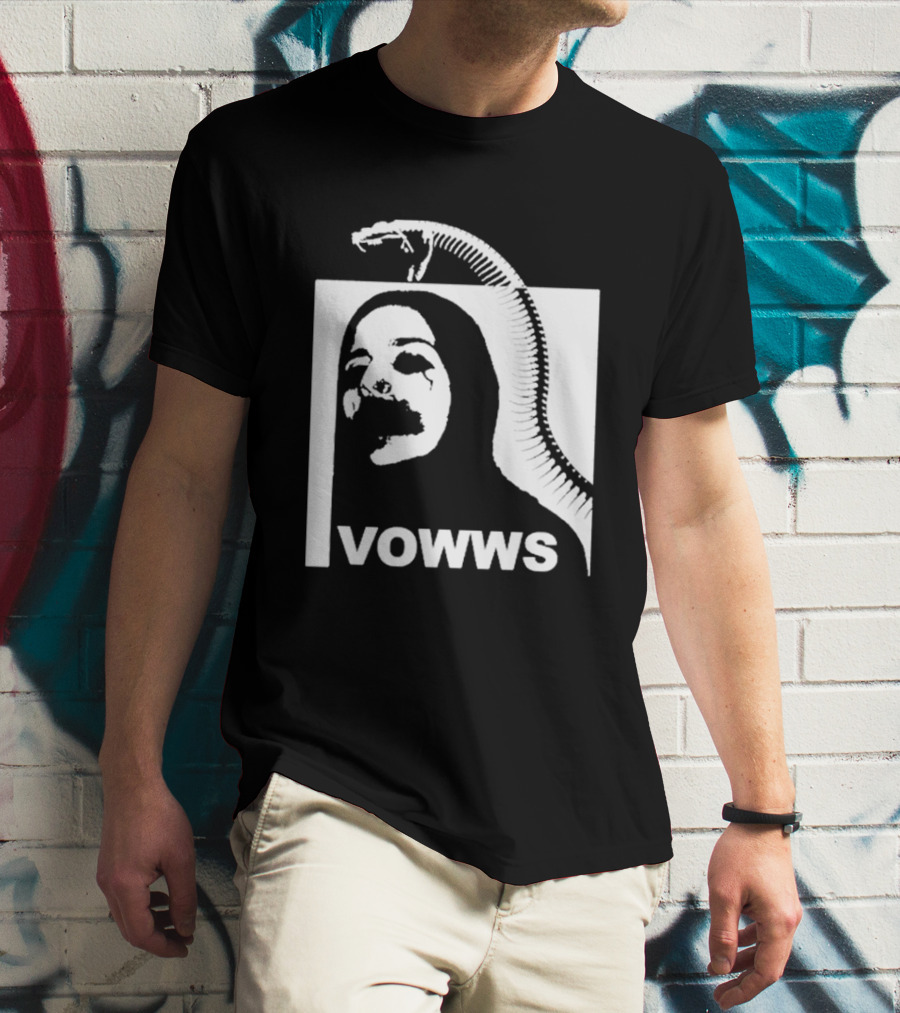 Vowws Snake Minimalist T-Shirt