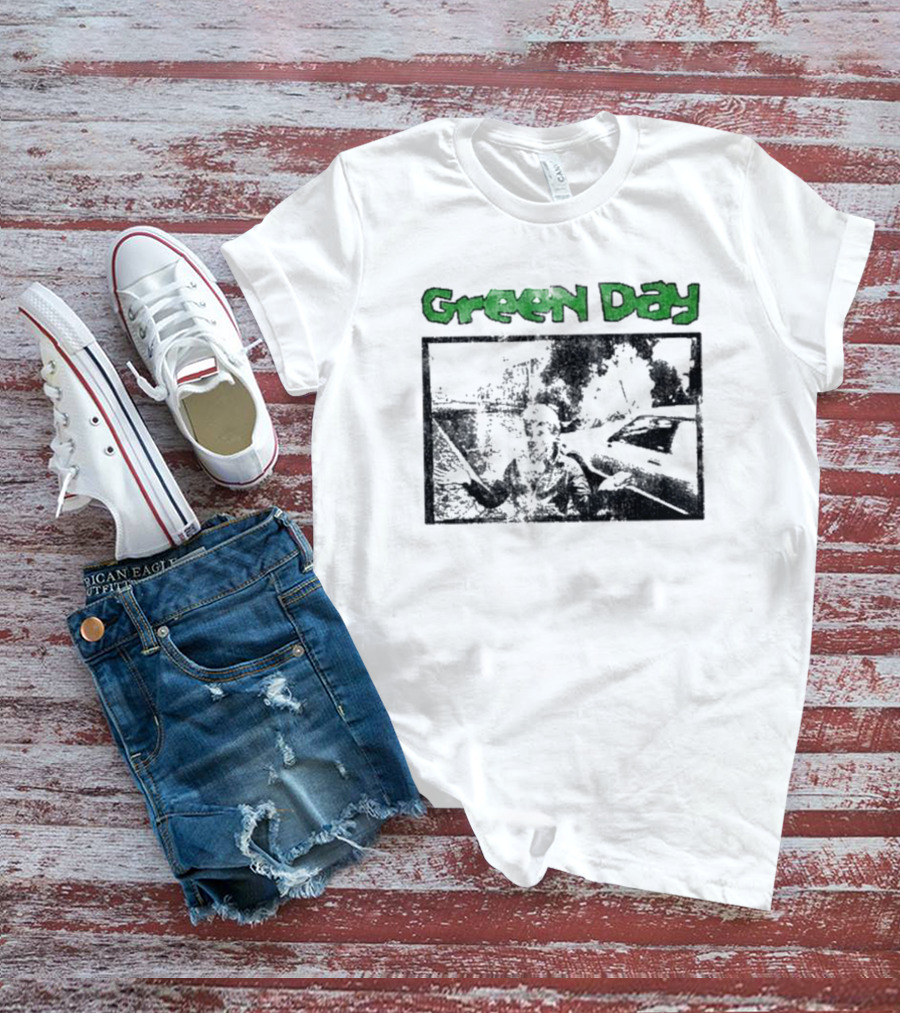 Green Day Vintage Style Graphic With Throwback T-Shirt