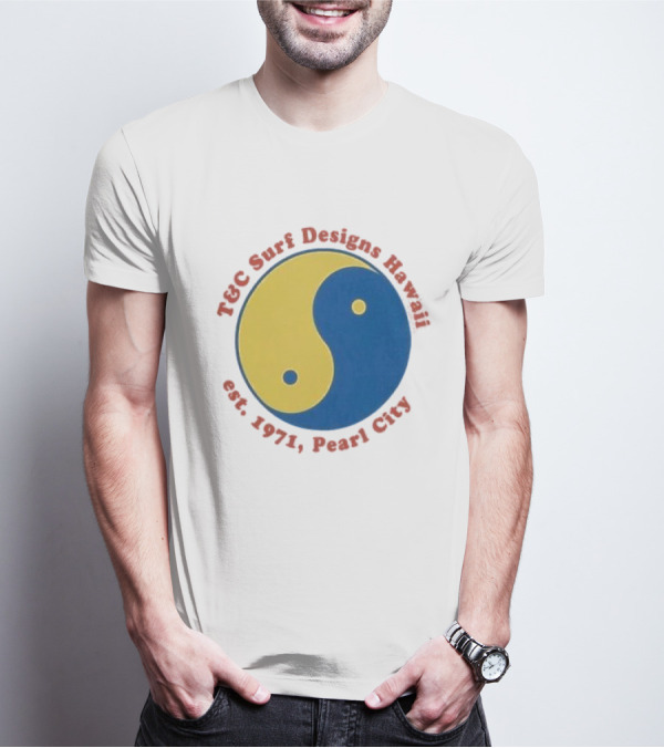 T&C Surf Designs Hawaii Est 1971 Pearl City Yin Yang T-Shirt