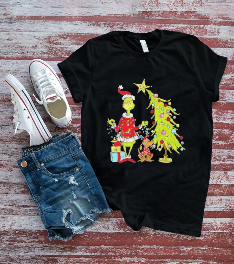 Grinch Christmas Tree With Santa Hat And Max By Presents T-Shirt