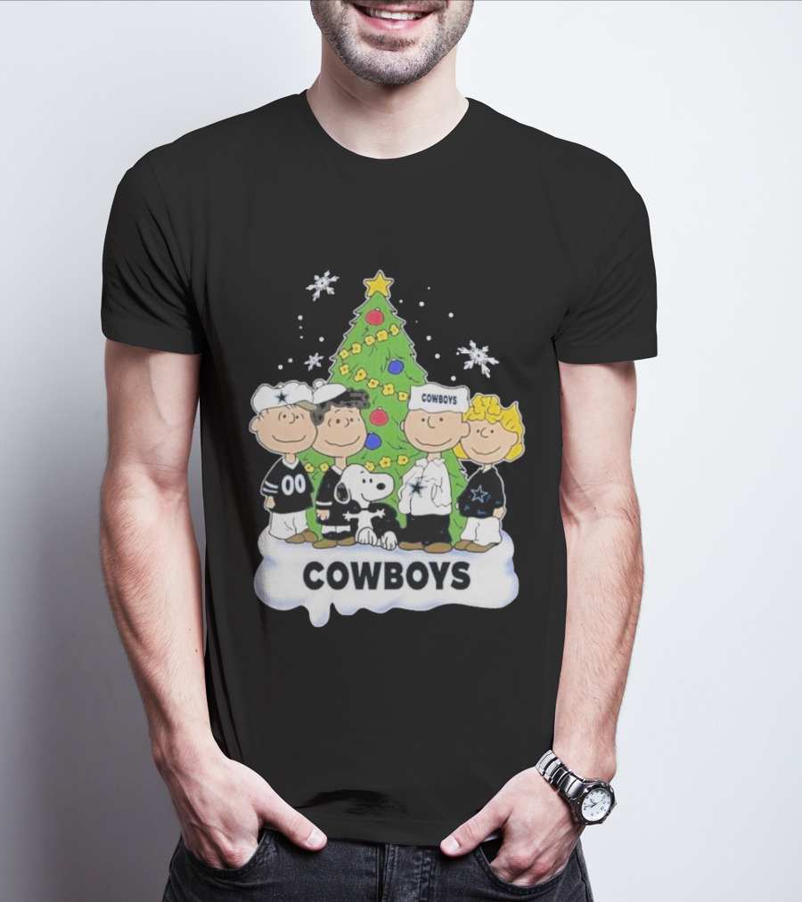 Cowboys Christmas With Snoopy And Peanuts Friends Holiday Tree T-Shirt