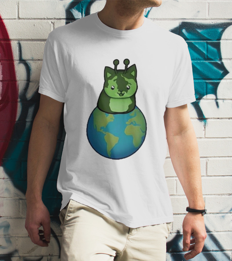 Alien Cat On Earth Biscuit Cult T-Shirt