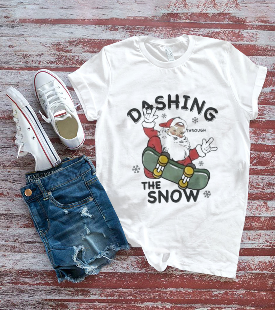 Santa Dashing Through The Snow On Snowboard Christmas T-Shirt