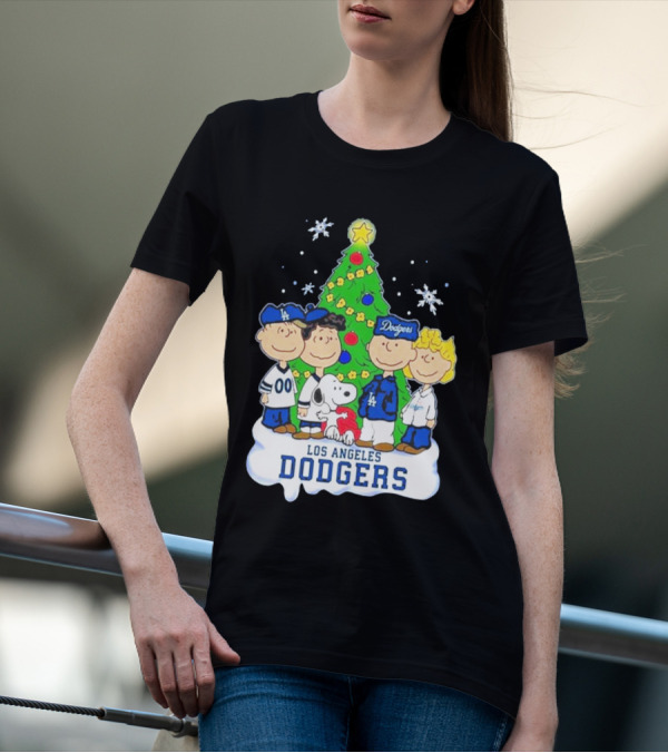 Los Angeles Dodgers Christmas With Snoopy And Peanuts Characters T-Shirt