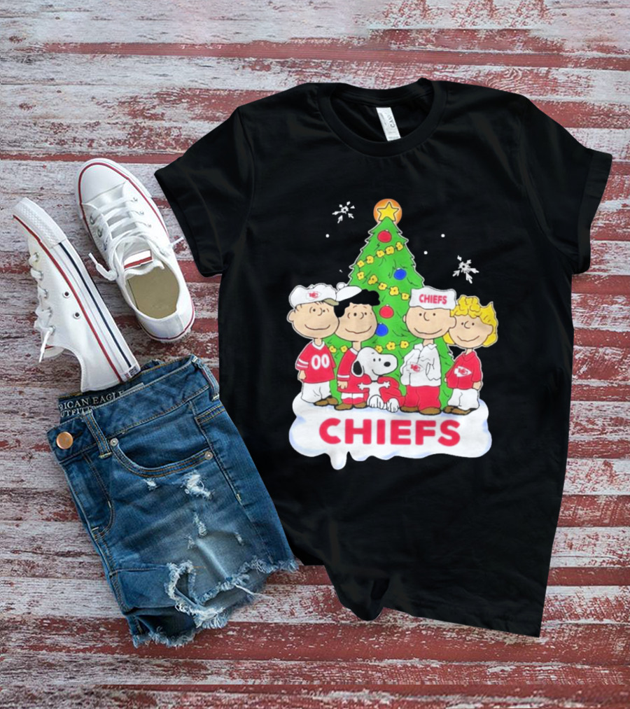 Kansas City Chiefs Snoopy Christmas Peanuts Characters Chiefs NFL Holiday T-Shirt