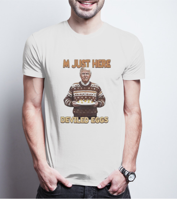 Thanksgiving M Just Here For Deviled Eggs Sweater Holding Plate T-Shirt
