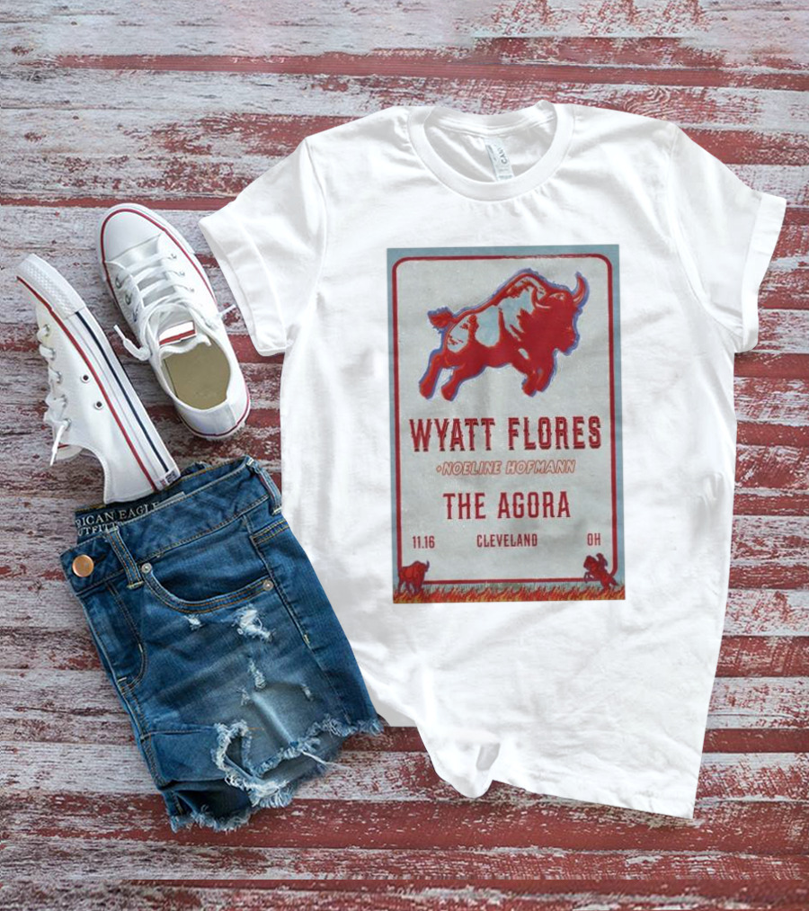 Wyatt Flores And Noeline Hofmann Live At The Agora Cleveland OH November 16 T-Shirt
