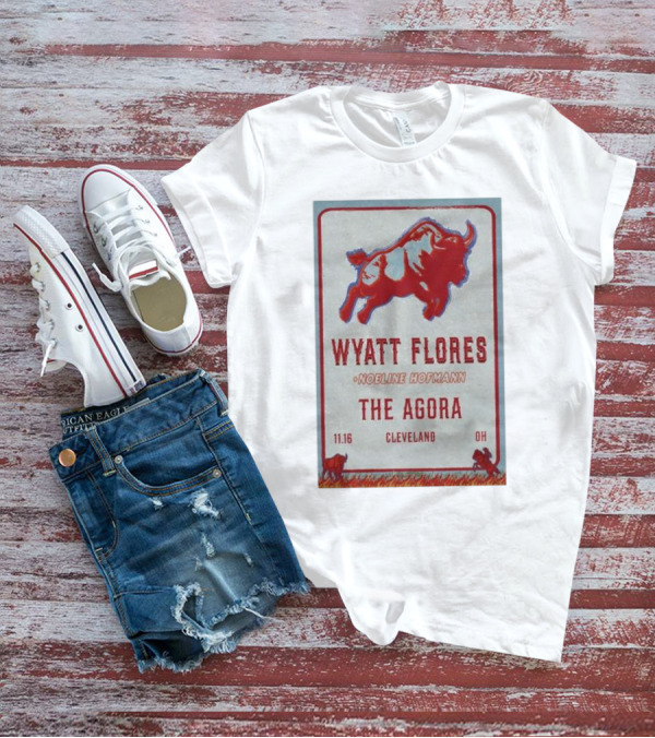 Wyatt Flores And Noeline Hofmann Live At The Agora Cleveland OH November 16 T-Shirt
