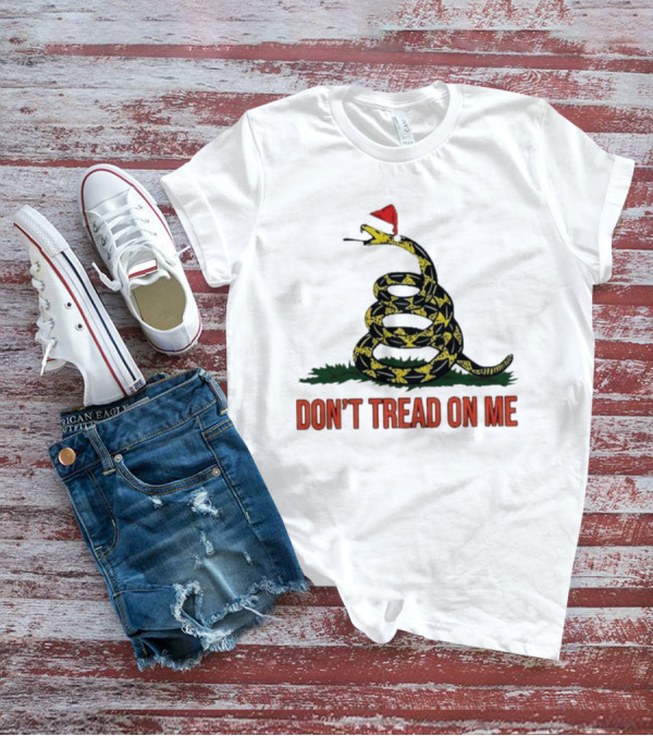 Don’t Tread On Me Christmas Santa Hat Gadsden Flag T-Shirt