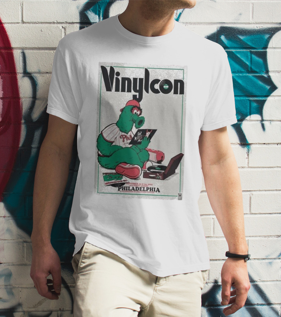 Vinylcon Philadelphia Phillies Mascot At 23rd St Armory Listening On Turntable T-Shirt