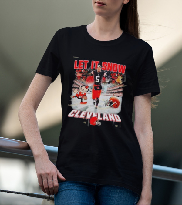 LET IT SNOW CLEVELAND BROWNS FOOTBALL HELMET T-Shirt