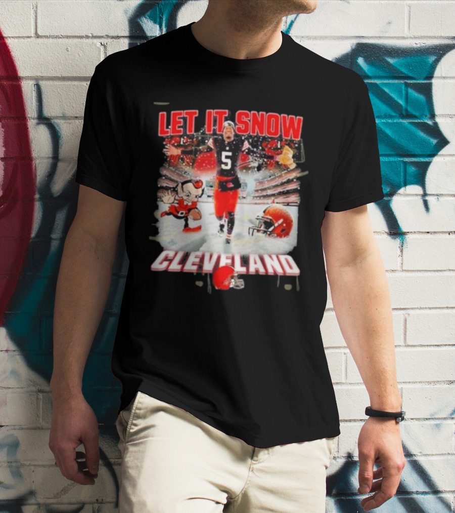 LET IT SNOW CLEVELAND BROWNS FOOTBALL HELMET T-Shirt