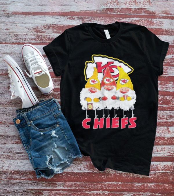 Kansas City Chiefs Merry Christmas Gnomes T-Shirt