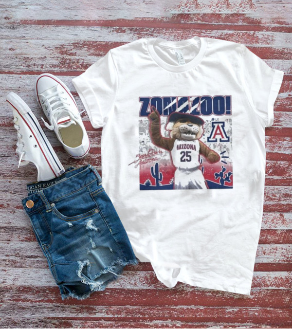 Arizona Wildcats Zona Zoo Wilbur Mascot Desert Scene T-Shirt