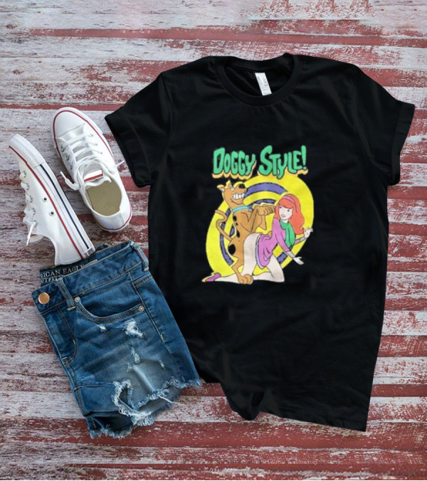 Scooby-Doo Doggy Style Daphne T-Shirt