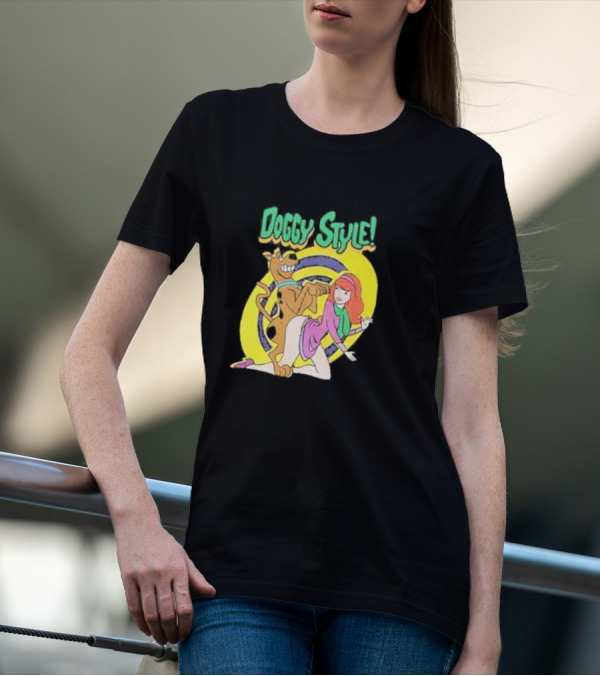 Scooby-Doo Doggy Style Daphne T-Shirt