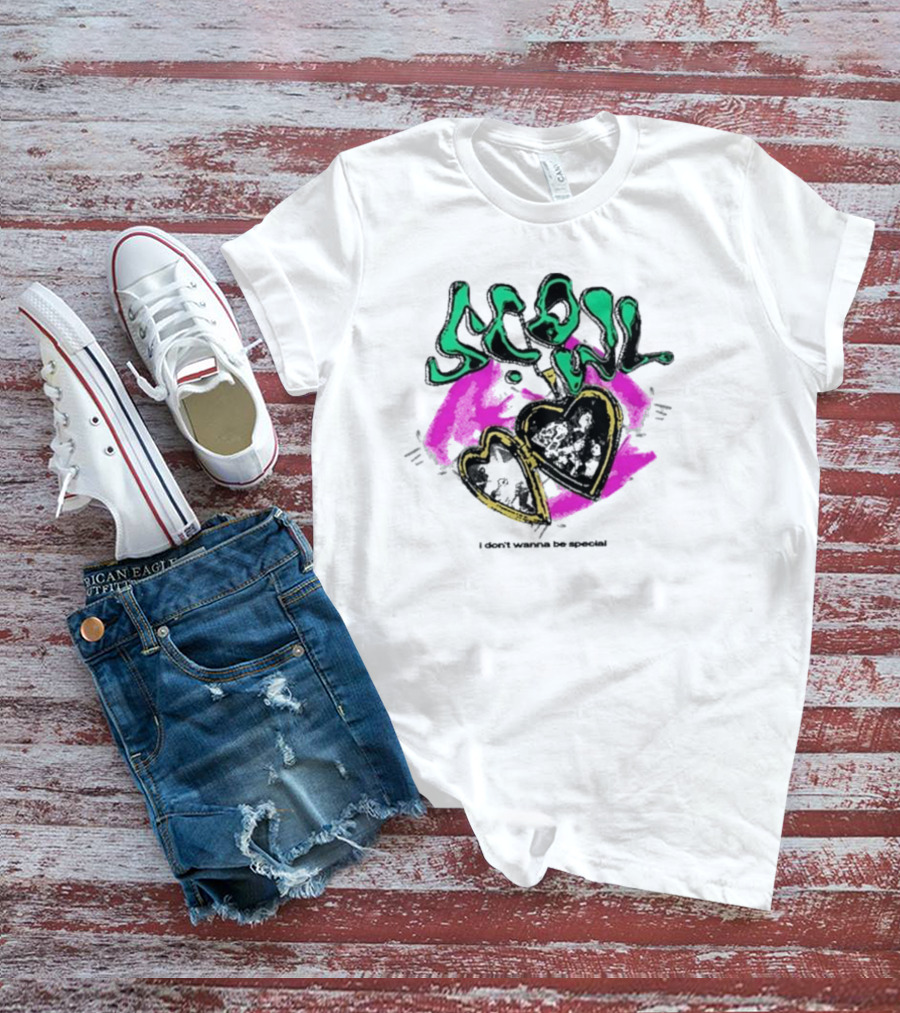 Scowl I Don’t Wanna Be Special Heart Lock T-Shirt