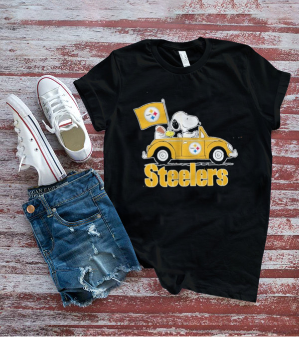 Pittsburgh Steelers Snoopy Driving Car With Flag T-Shirt