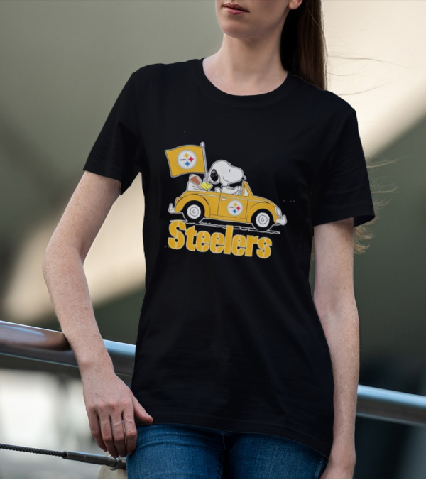 Pittsburgh Steelers Snoopy Driving Car With Flag T-Shirt