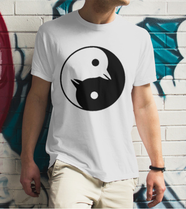 Yin Yang Penguins Pinguini Tattici Nucleari T-Shirt