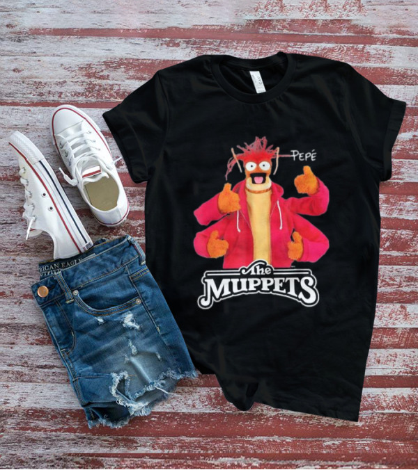 Disney The Muppets Pepé Four Thumbs Up Okay T-Shirt