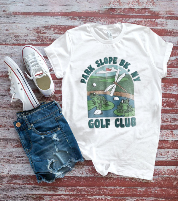 Park Slope BK NY Golf Club Frog And Dragonfly On Golf Course Lily Pads In Pond T-Shirt