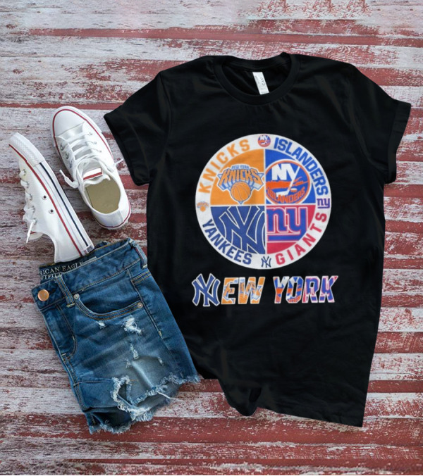 New York Knicks Islanders Yankees Giants Sports Fan Collection T-Shirt